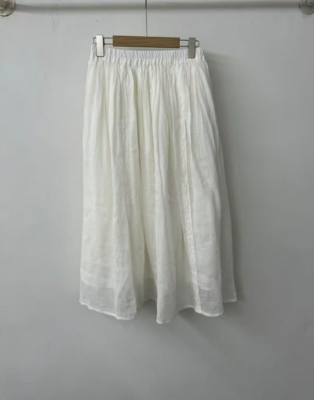 Femme Flowing Midi Skirt Stilla