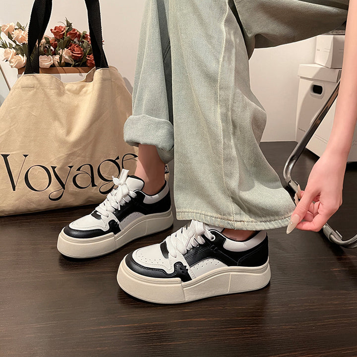 Dame Sneakers i trendy retro-stil med tyk sål Stilla