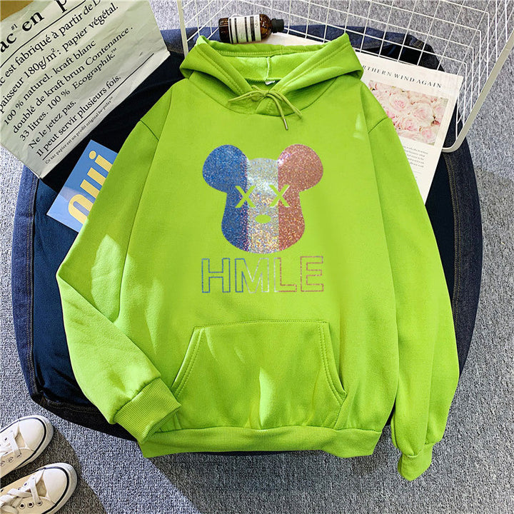 Kvinders hoodie med kunstnerisk bjørnemotiv Skovae