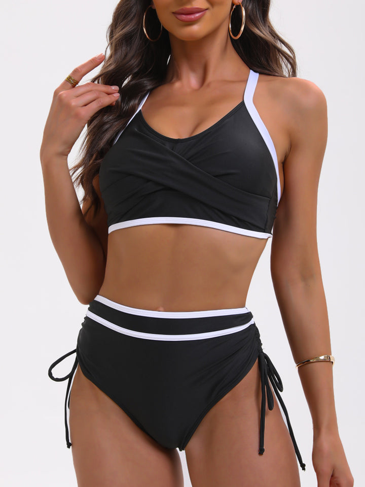 Dame Højskåret Bikini med justerbare stropper og moderne indpakningsdesign Stilla