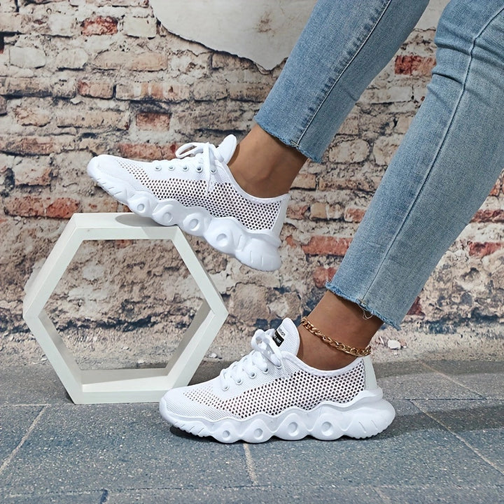 Dame Åndbar Mesh-sneaker med fleksibel sål og skridsikkert profil Stilla