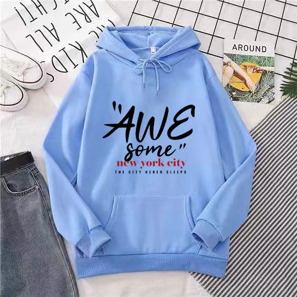 Kvindernes hoodie med stilfuld New York skrifttype Skovae