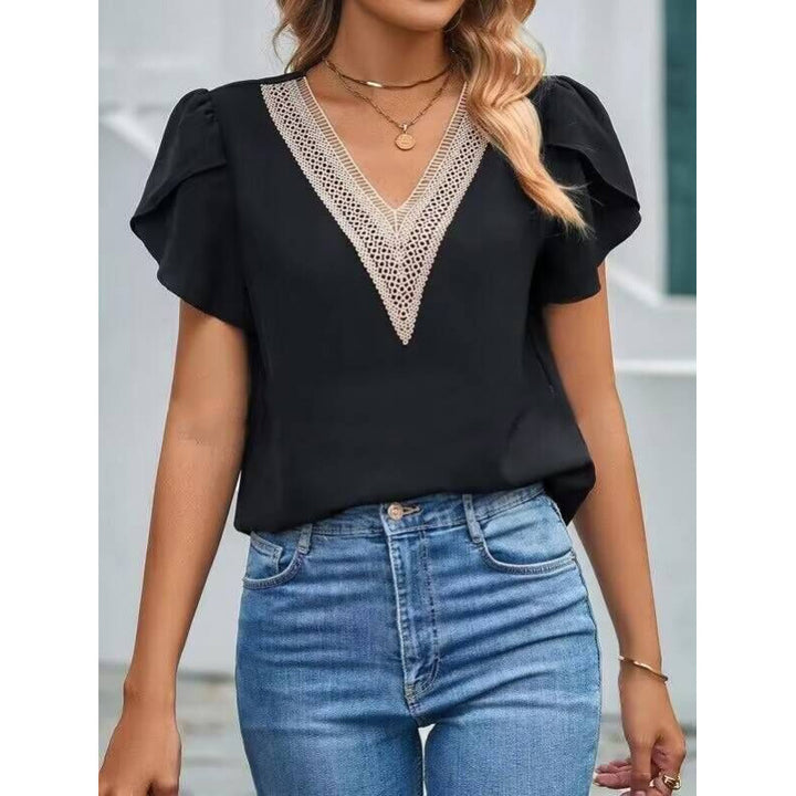 Femme Elegante V-udskæring bluse med flæseærmer Stilla