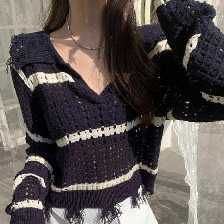 Kvinders luftige strikket sweater med moderne mesh-design og kontinuerligt stribemønster Stilla