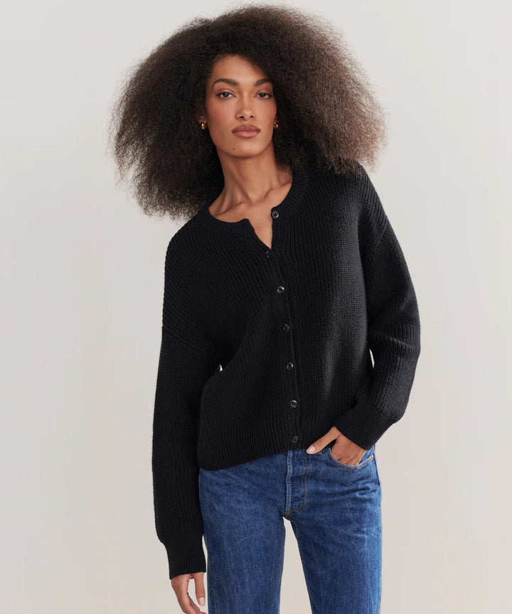 Kvinders cardigan med knaplukning og elegant struktur Stilla