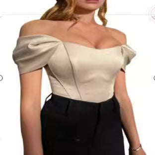 Dame Off-Shoulder Body med elegante pufærmer Stilla