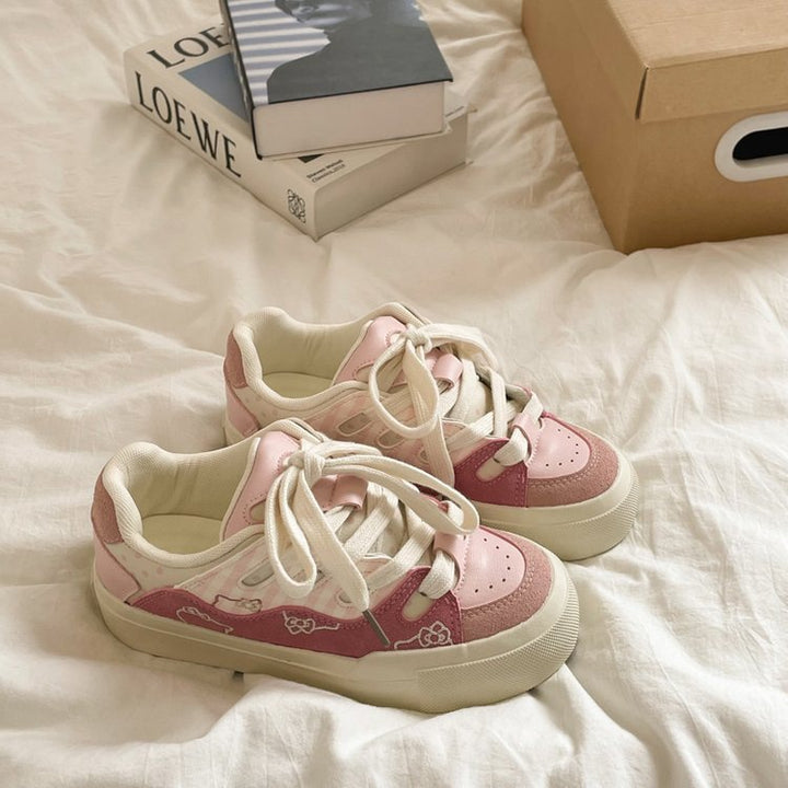 Dame sneakers i legende design med detaljerede dyremotiver og behagelig dæmpning Stilla