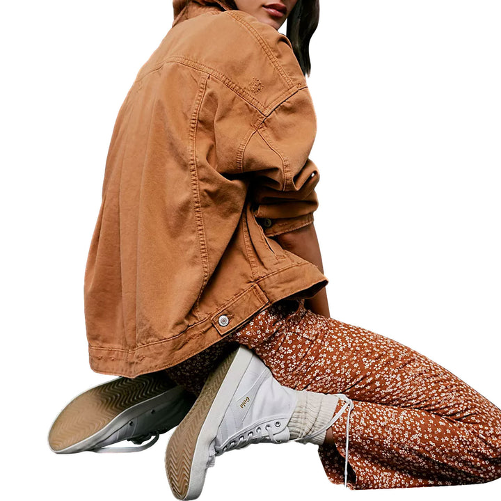 Dame Oversized Jeansjakke med frynset kant og afslappet snit Stilla