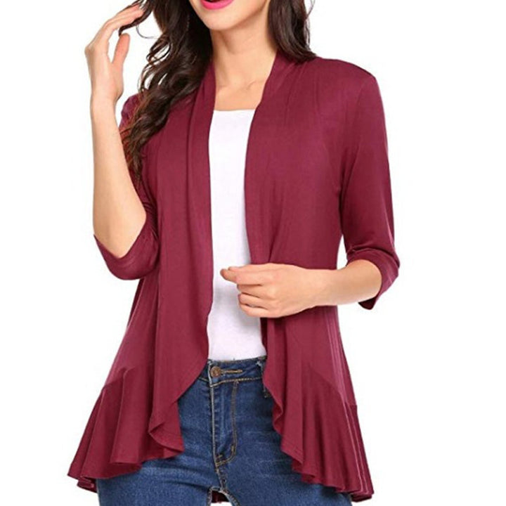 Kvindernes Mode Cardigan med Asymmetrisk Snit og Flatterende Detaljer Skovae