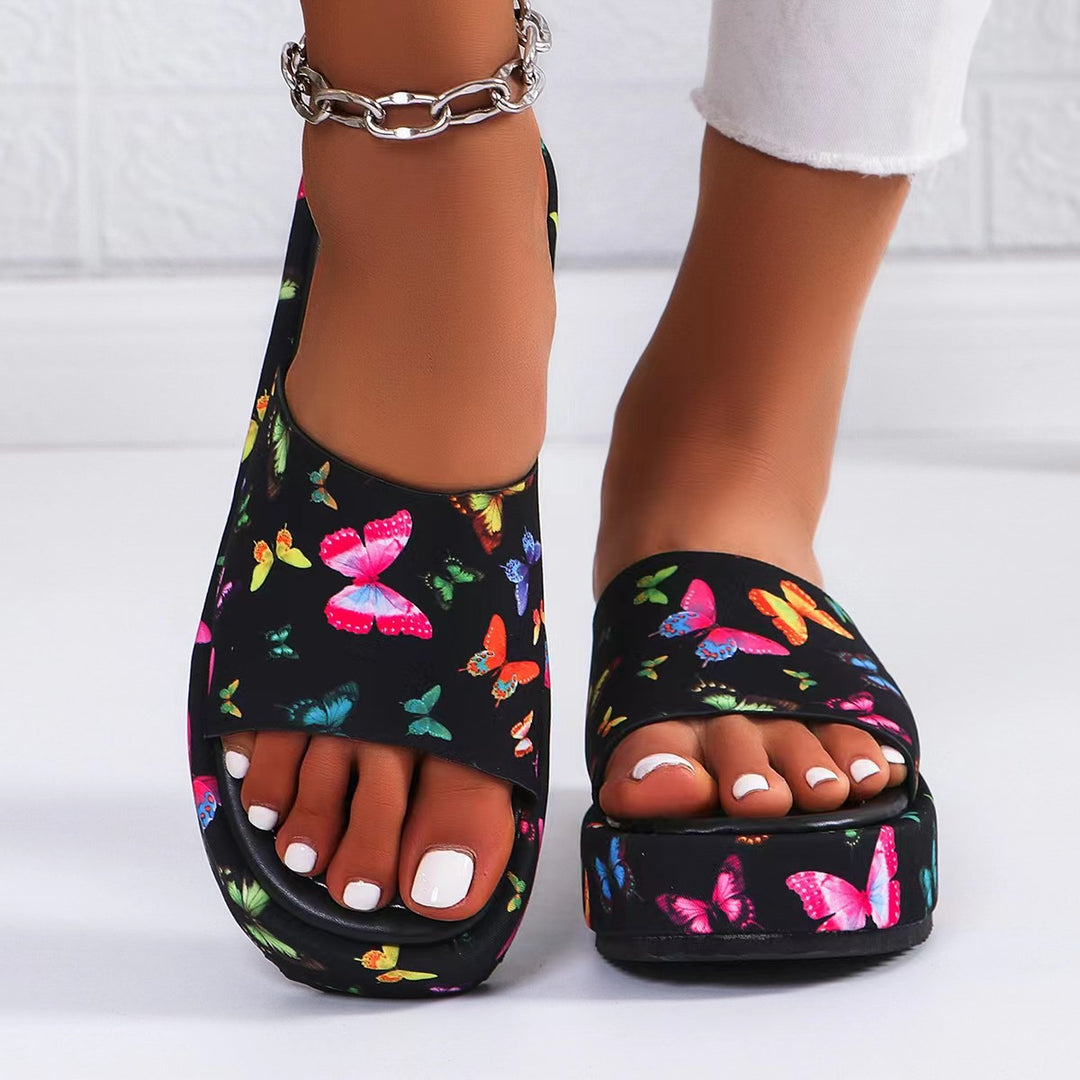 Dame sommer-sandaler med moderigtige sommerfugltryk og behagelig sål Stilla