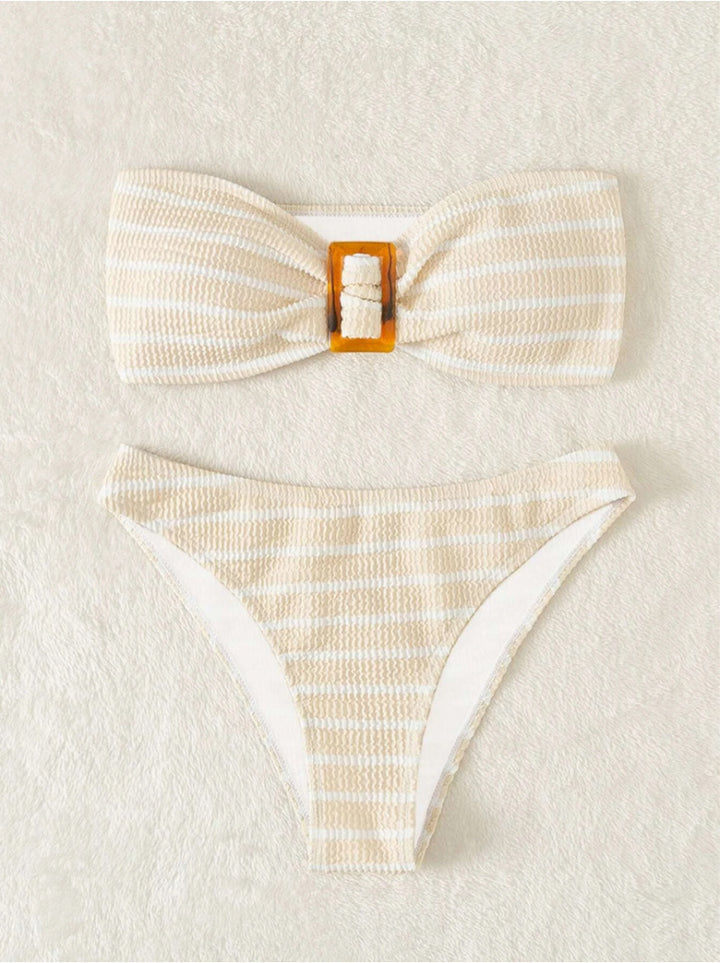Dame stribet bandeau-bikini-sæt med dekorativ spænde Stilla