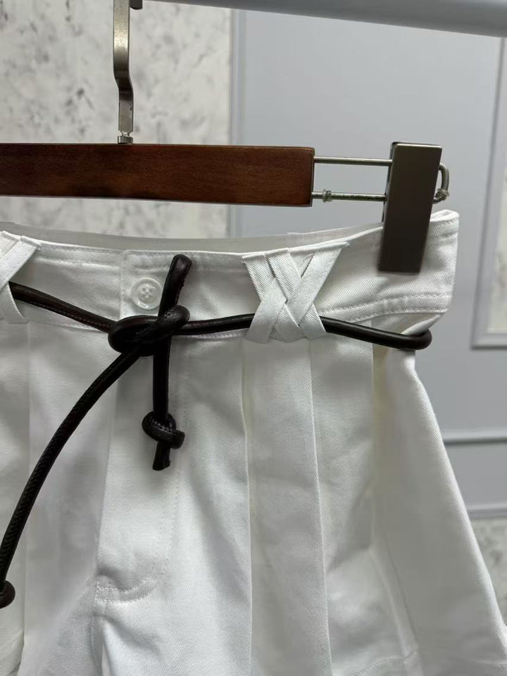 Dame kort shorts med folderdetalje og praktisk snøre Stilla