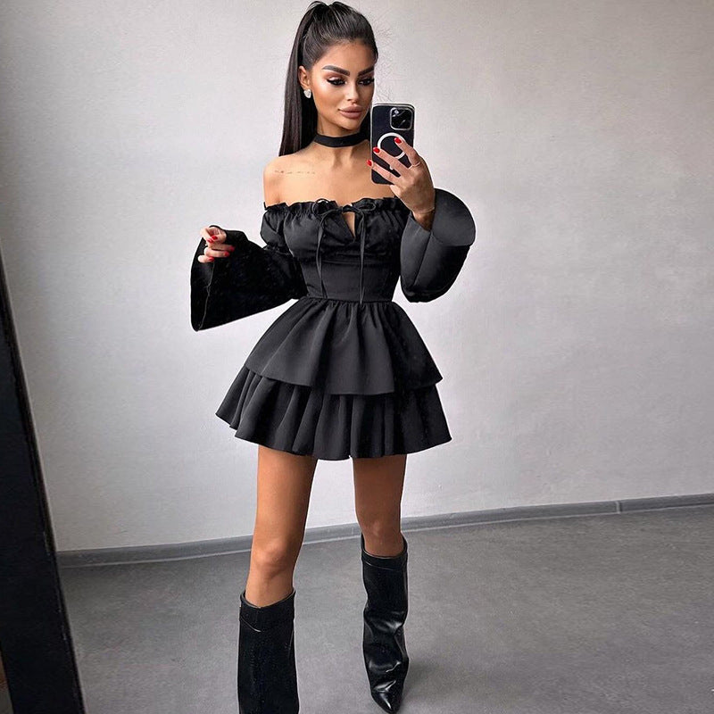 Dame Flirty Off-Shoulder Mini Kjole med Flæsekant Stilla