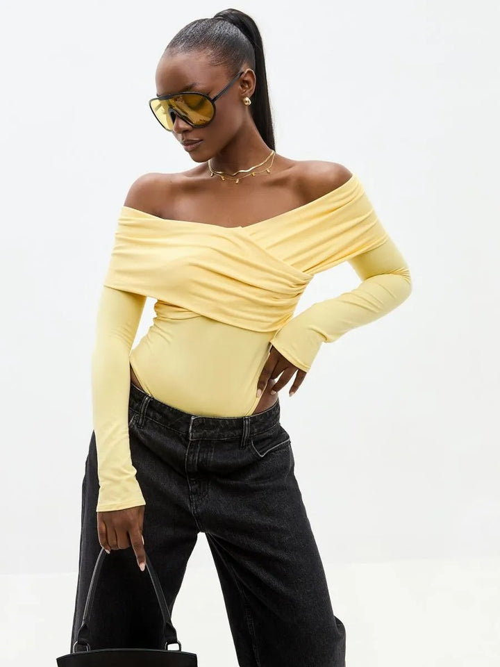 Dame Body med off-shoulder design og draperede ærmer Skovae