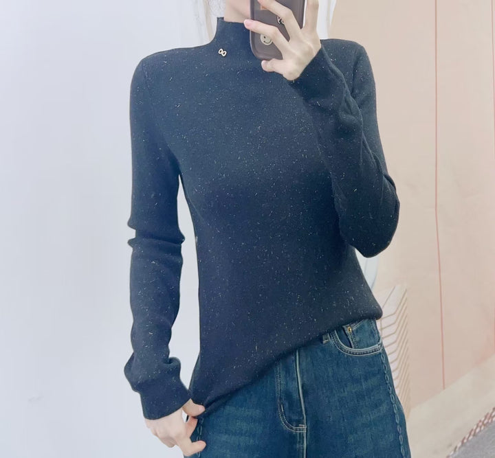 Dame fin rullekrave sweater med dekorerende accenter Stilla
