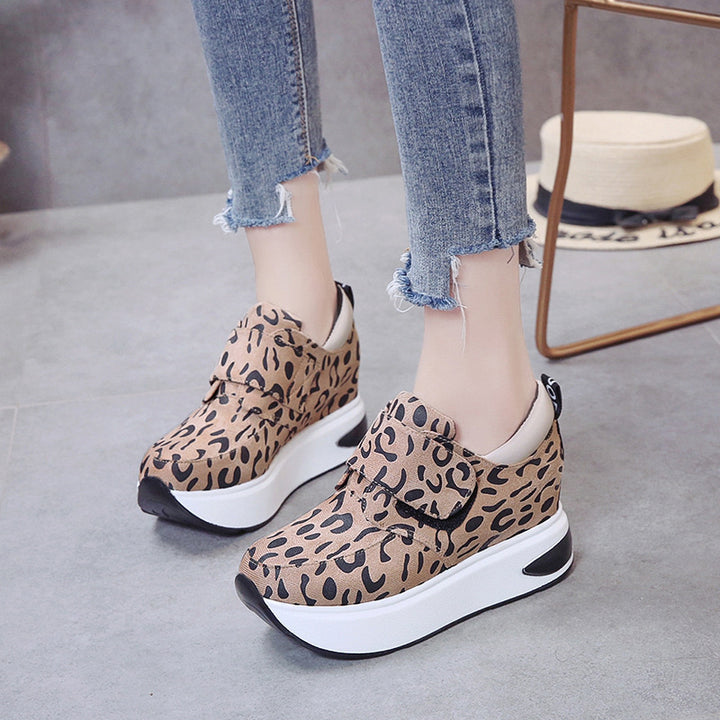 Dame elegante sneakers med velcro og trendy leopardmønster Stilla