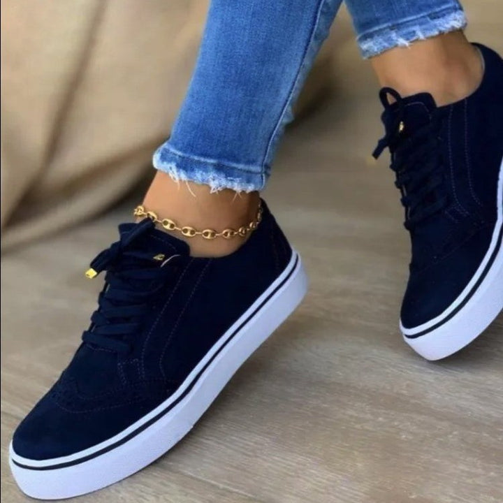 Dame Sneakers med moderigtigt tekstilovermateriale og dæmpende sål Stilla