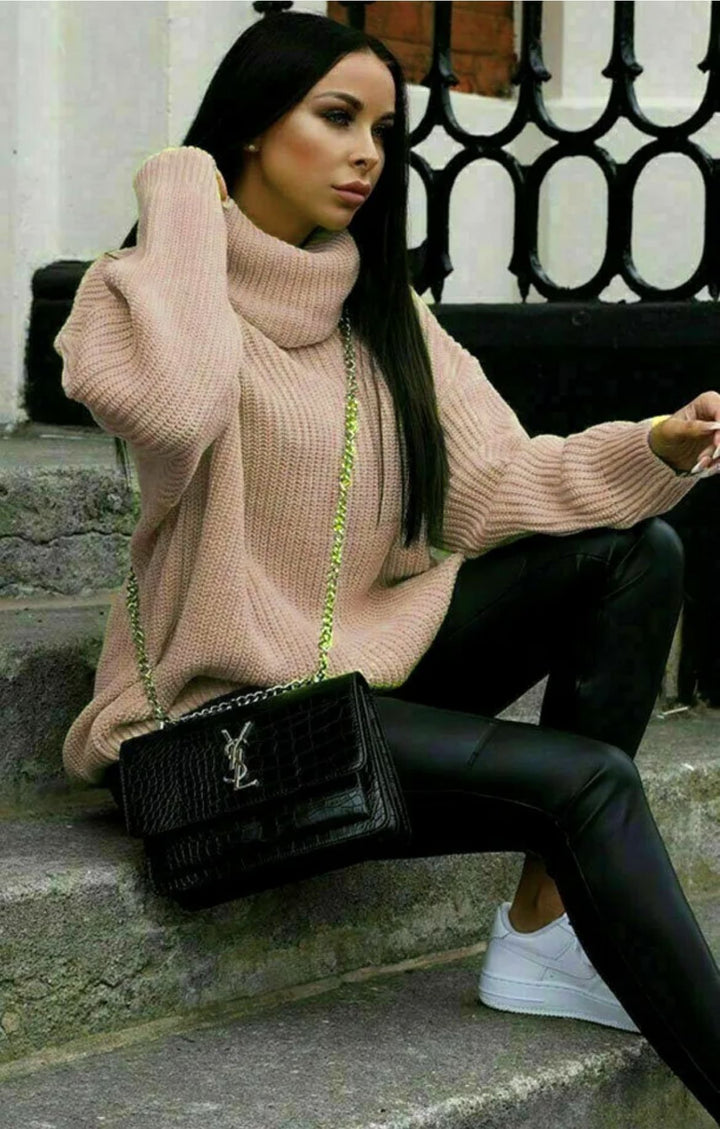 Kvinders strikket sweater med høj hals og høj pasform Stilla