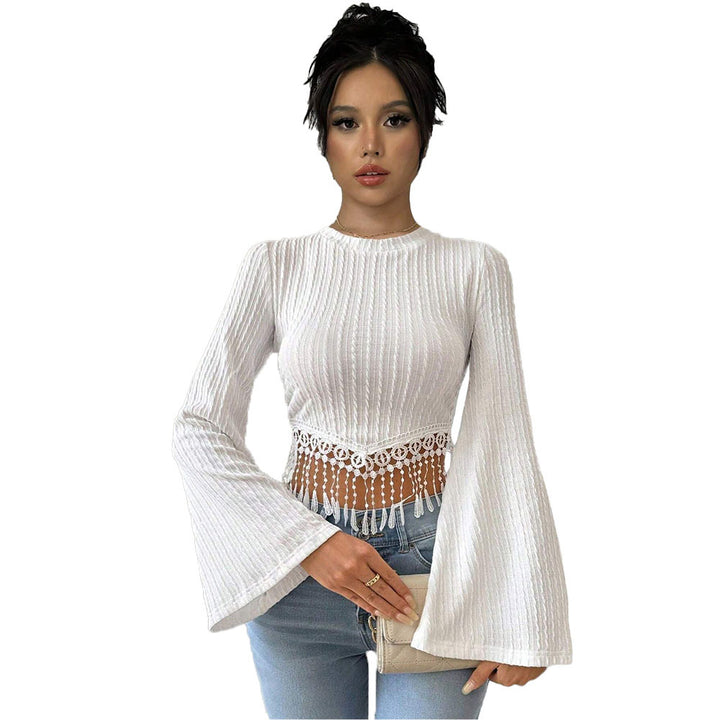Kvinders elegante crop top med stilfulde trumpetærmer og blonder Stilla