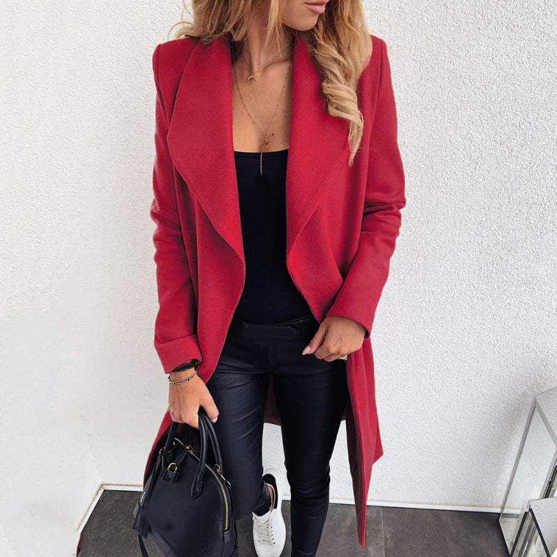 Dame elegant lang blazer med afslappet snit og specielle detaljer Stilla