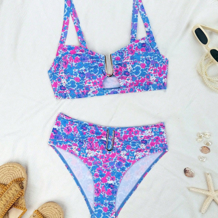Dame bikiniset med moderne lukning og blomstret design Skovae
