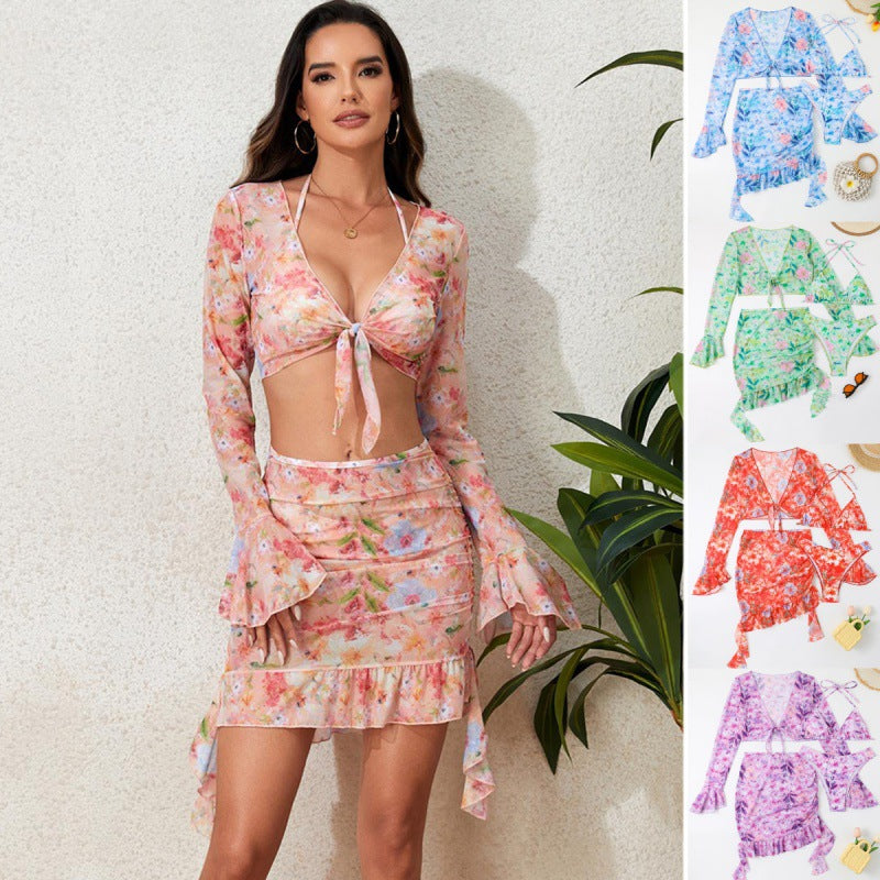 Dame Bikiniset med blomstret design og elegante rynkedetaljer Skovae