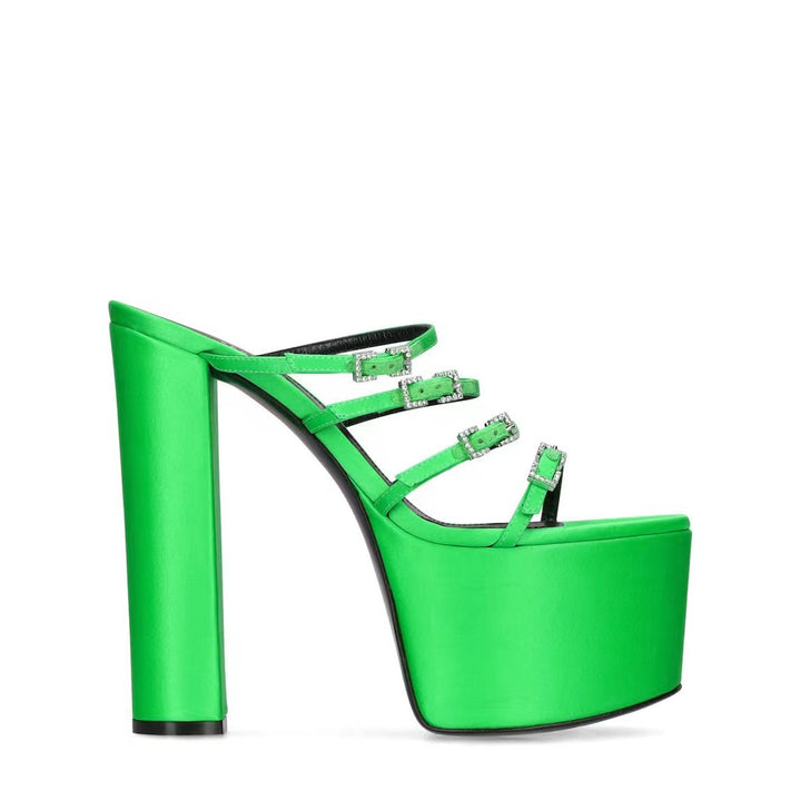 Femme Strappy Platform Slide Sandaler med dekorative spænder Stilla