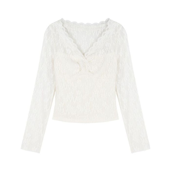Kvinders blonder bluse med V-hals og ruffles detaljer Stilla