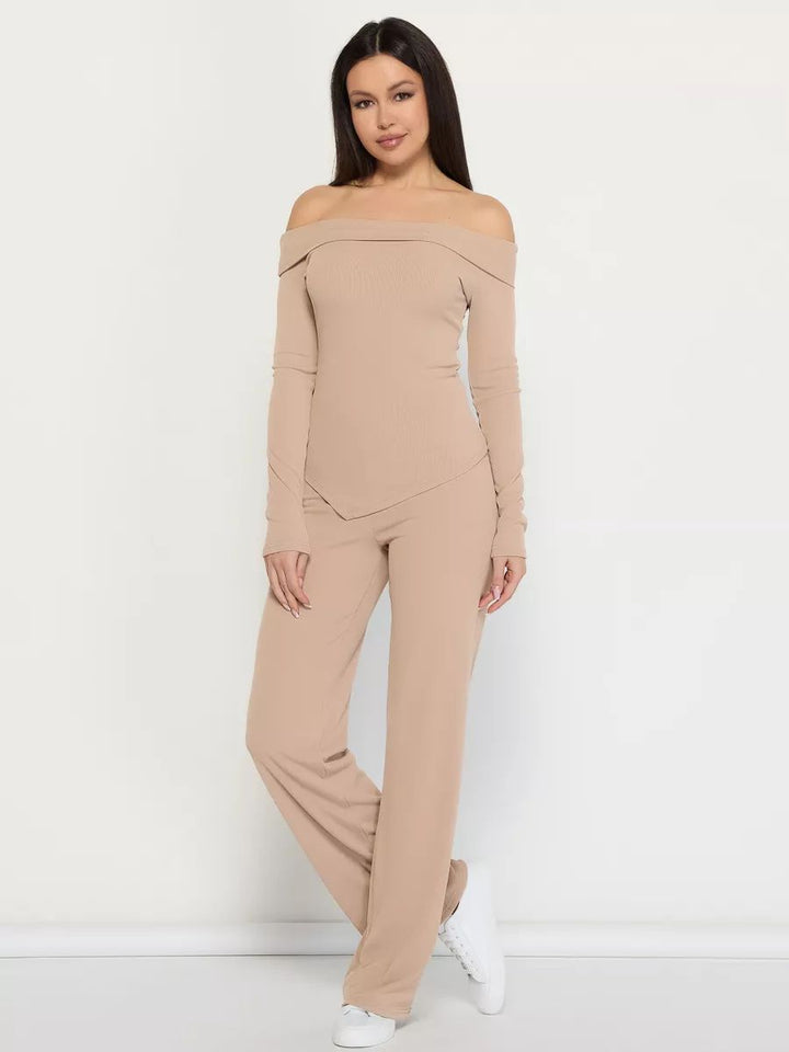 Dame Off-Shoulder top med tætsiddende snit og elegant lag-på-lag look Stilla