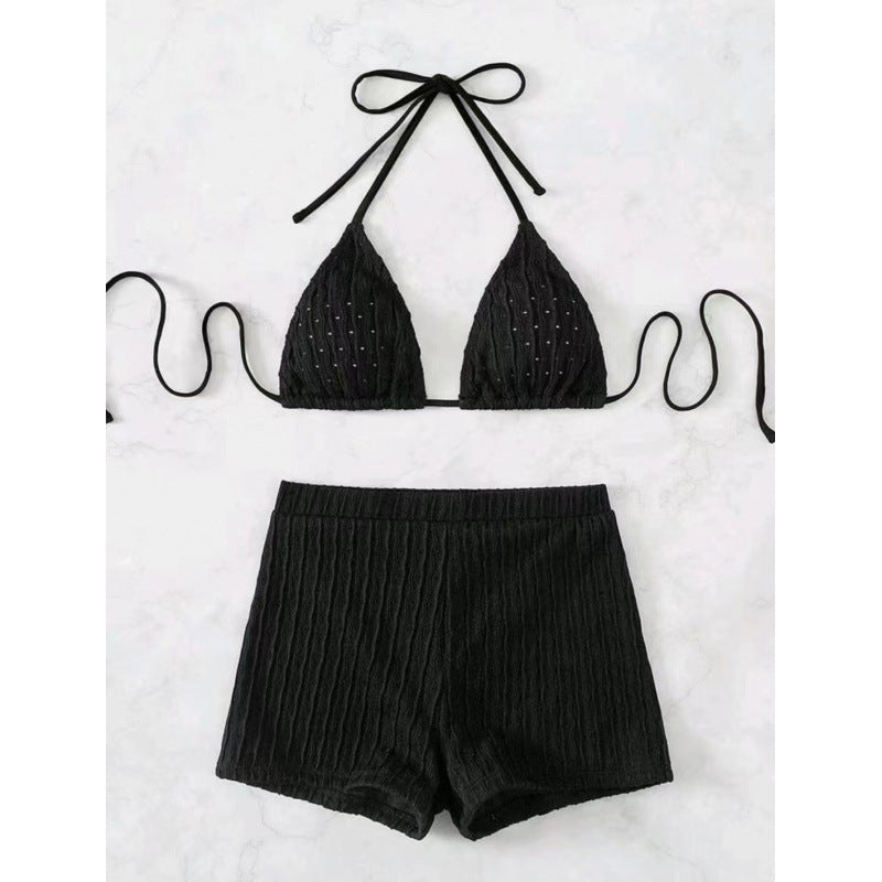 Dame triangel-bikini med høj kvalitets flæse design og stretchy shorts Skovae