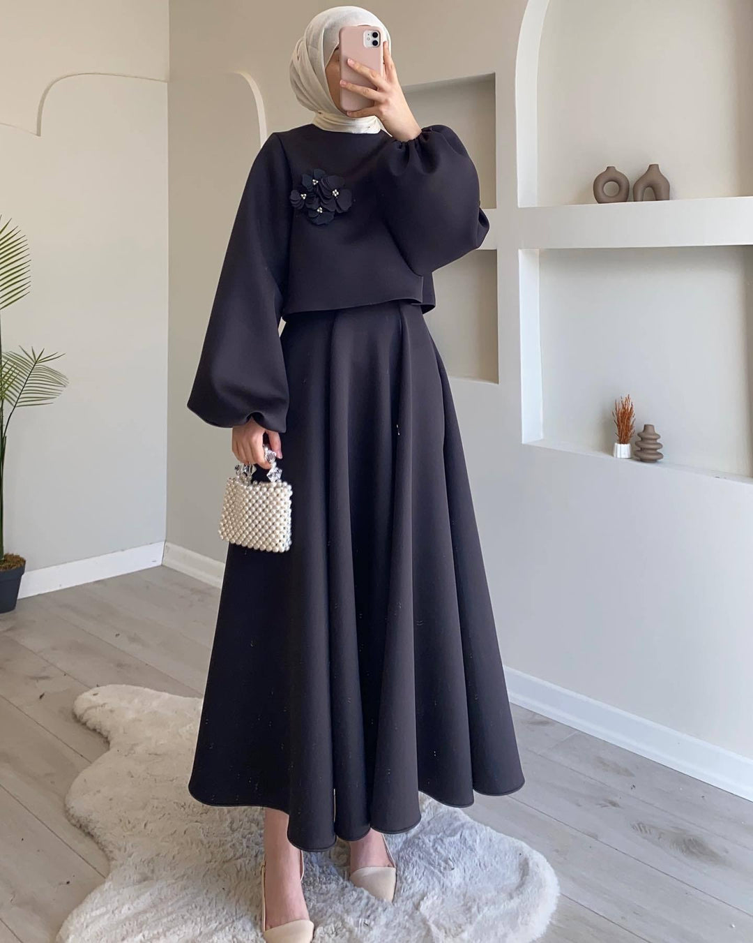 Dame Elegant Maxikjole med puffærmer og floralt detalje Stilla