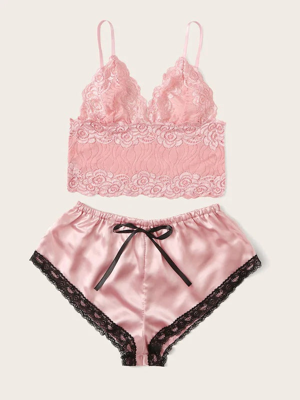 Dame blonde-Bralette og satin-shorts-sæt Stilla