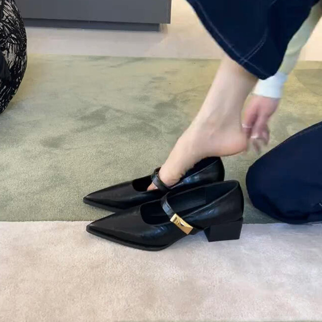 Dame spids tå blokhæl Mary Jane sko med elegant rem-detalje Stilla