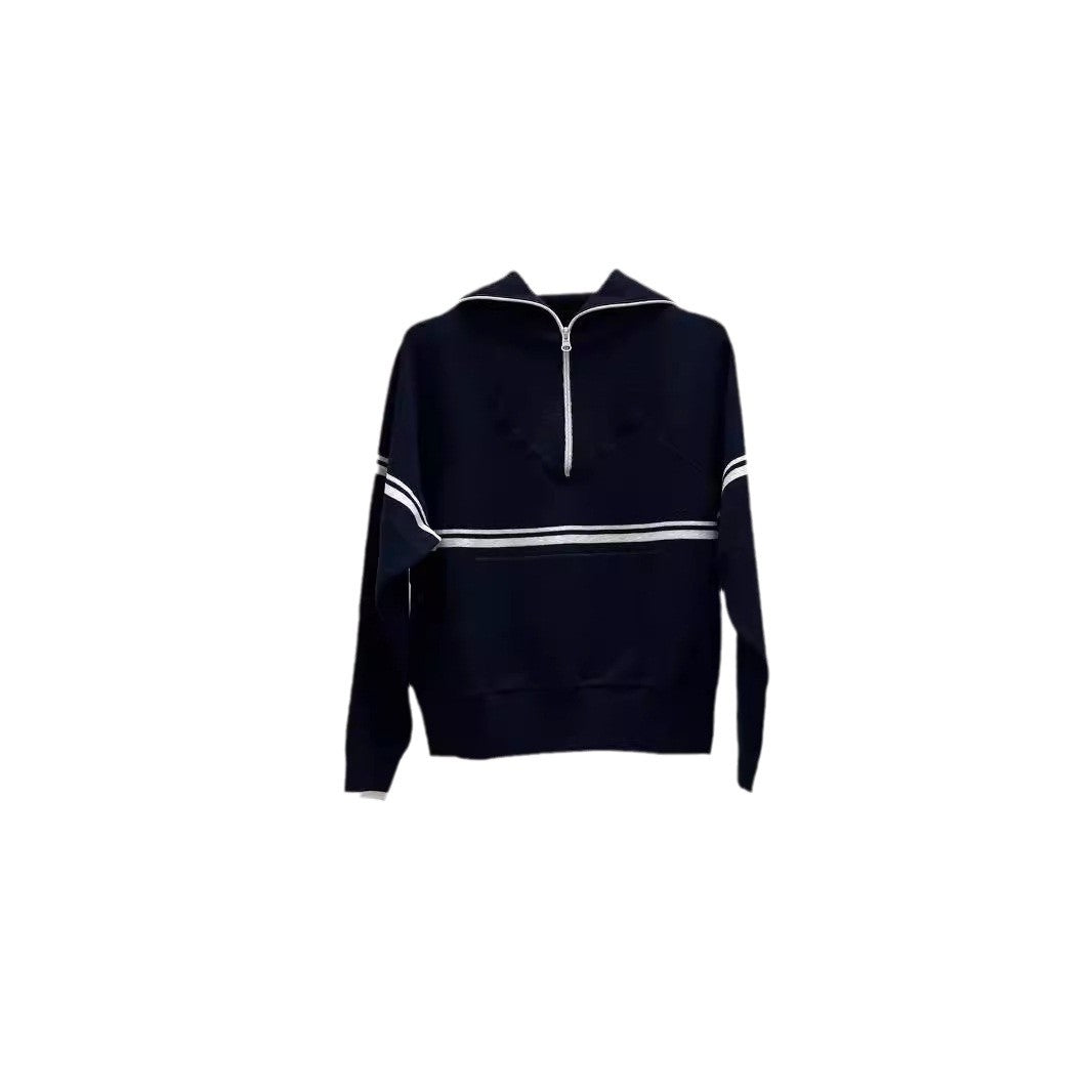 Dame Hoodie i sporty stil med høj krave og praktiske lynlåsdetailler Stilla