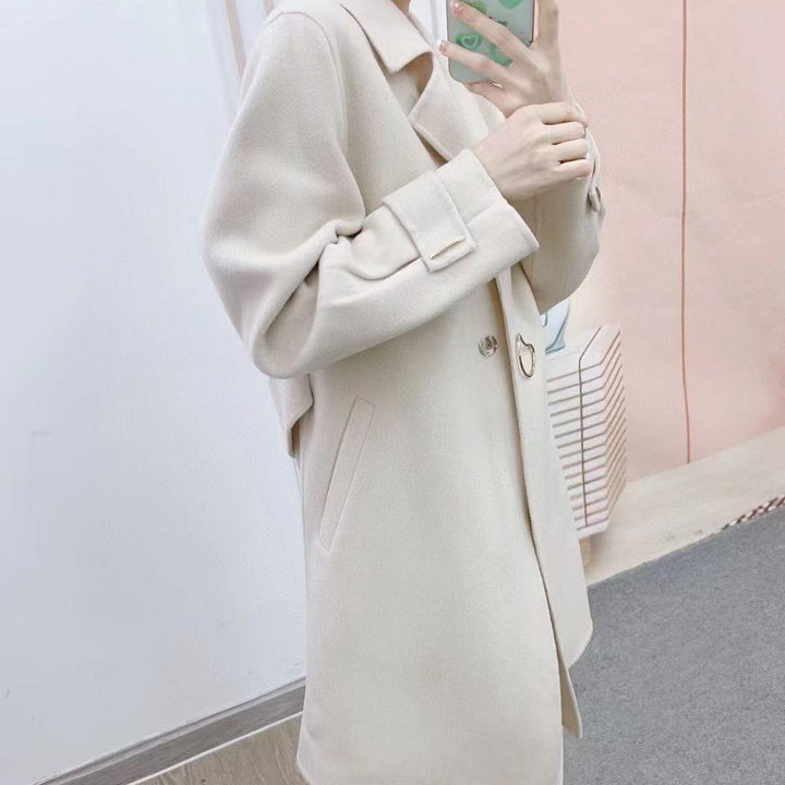 Dame Elegant Oversize Frakke med raffineret knapdetalje og blødt materiale Stilla