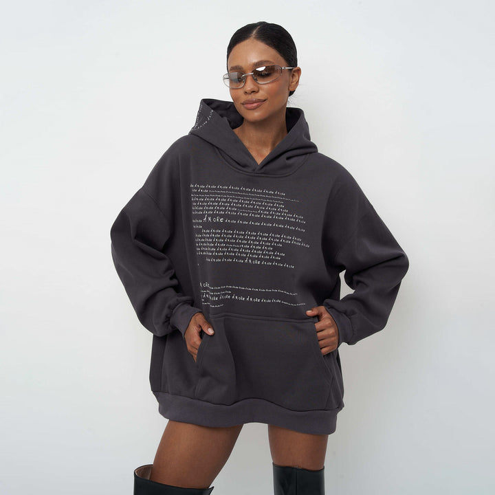 Kvindernes Højkvalitets Oversized Hoodie med Moderne Skrift Stilla