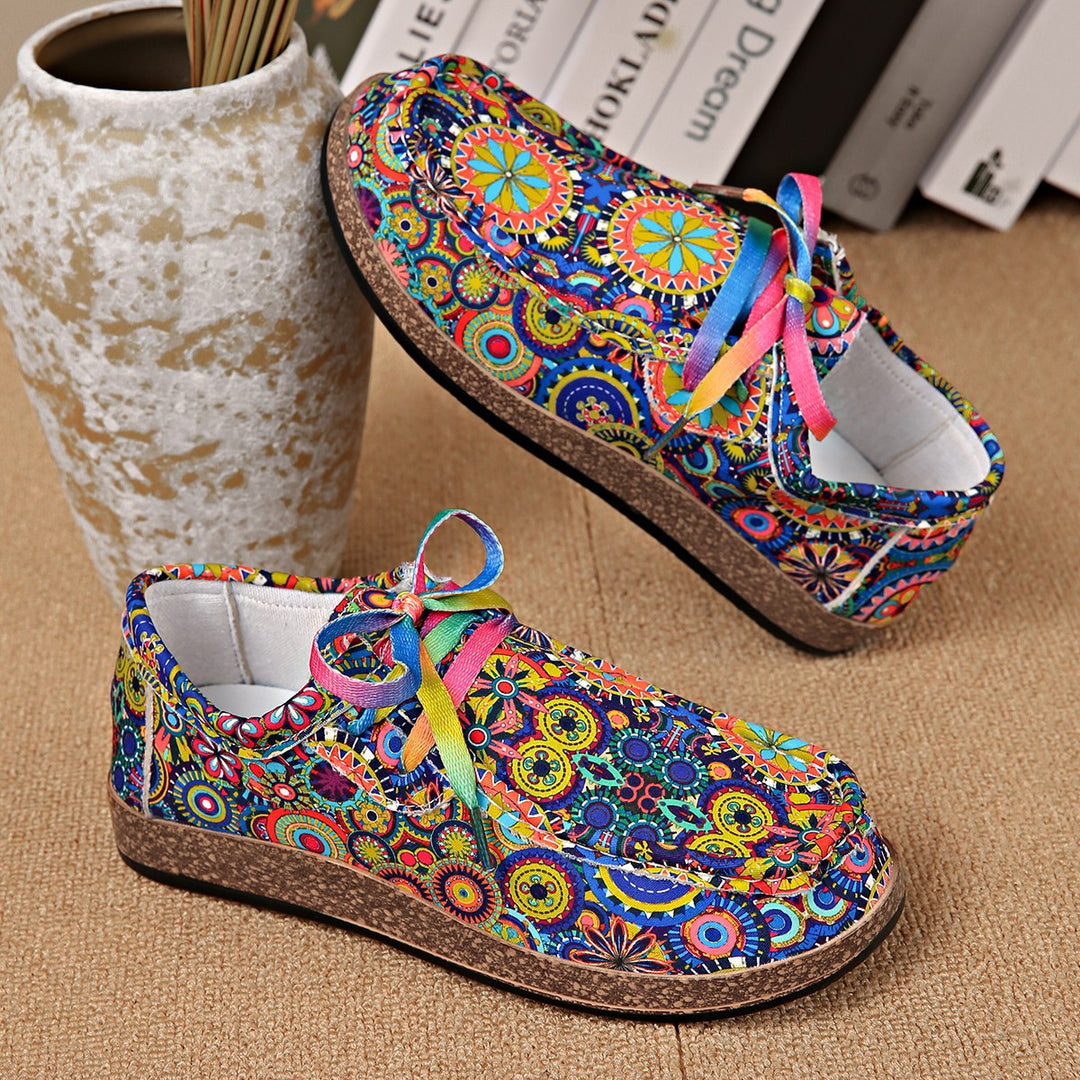 Dame Behagelige Slip-On Sneakers med farverig tryk og elastiske snørebånd Stilla