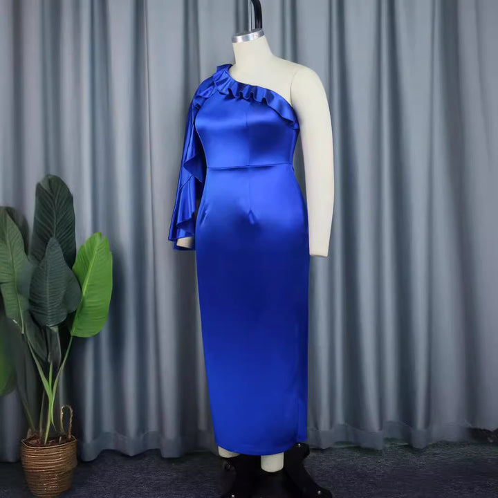 Dame elegant maxikjole med asymmetrisk flæsedesign Skovae