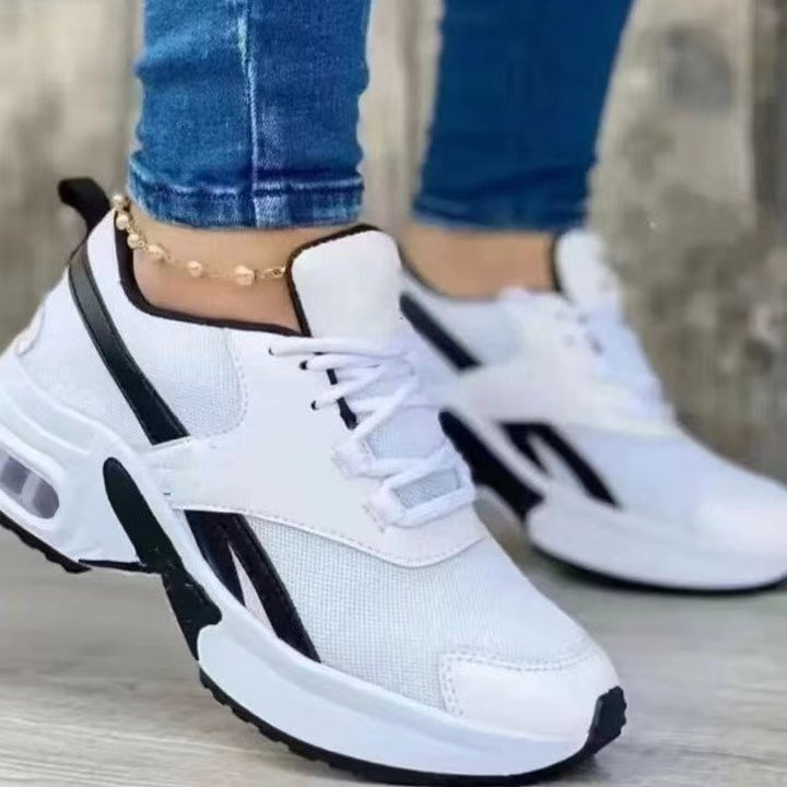 Dame Sporty Sneakers med åndbart mesh-overflade og komfortabel dæmpning Stilla