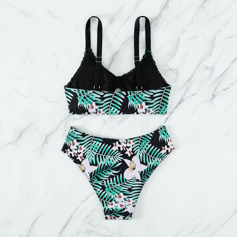 Dame bikini-sæt med floral design og justerbare stropper Stilla