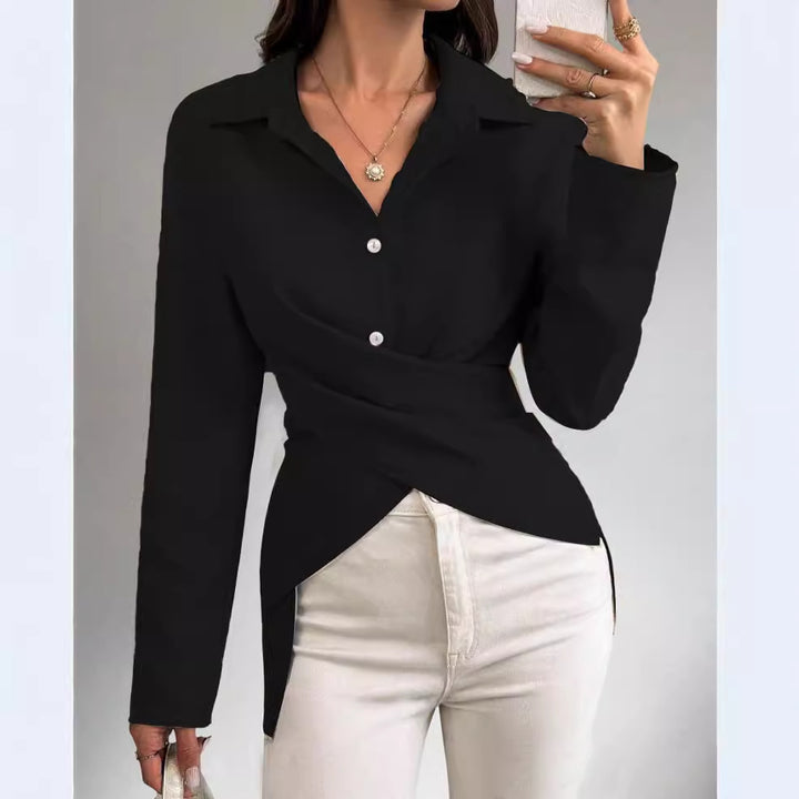 Dame indpakning bluse med elegant krave og raffinerede detaljer Stilla
