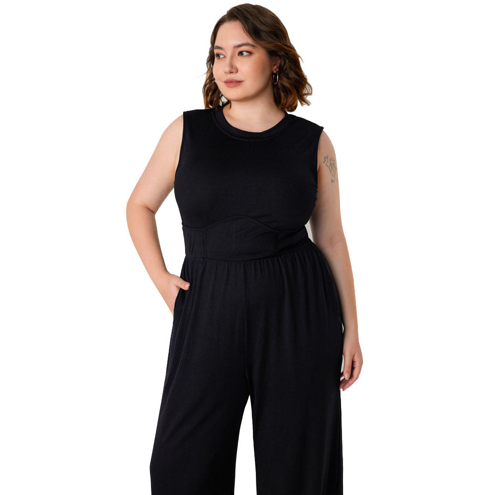 Dame jumpsuit med elegant off-shoulder design og praktiske sidelommer Skovae