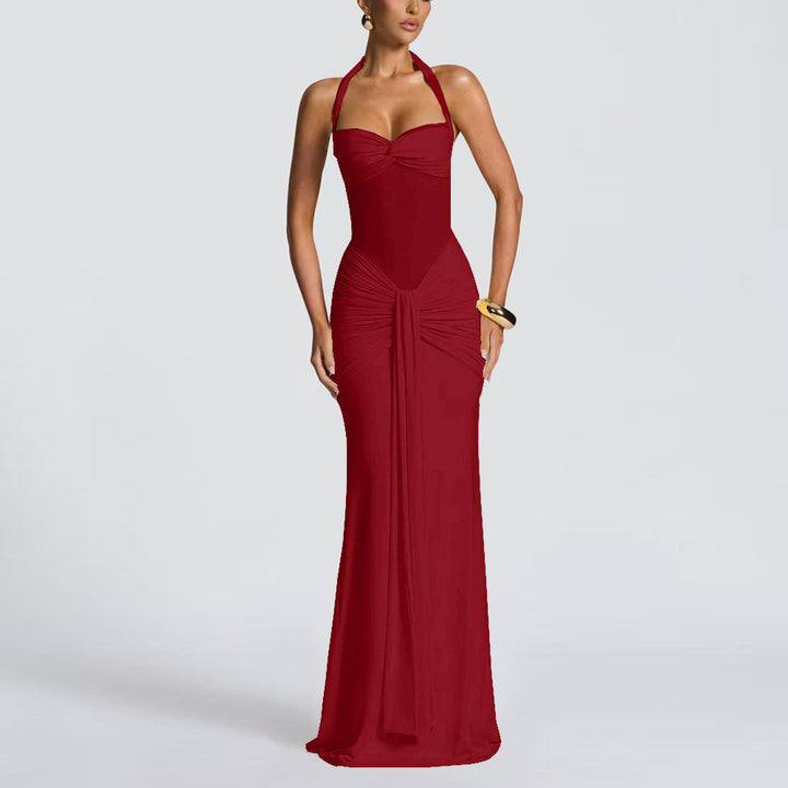 Dame elegant maxikjole med smigrende rynkning og halterneck Skovae
