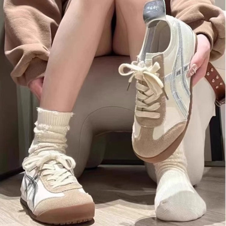 Dame Sneakers i klassisk retro-stil med åndbart overmateriale kombination Stilla