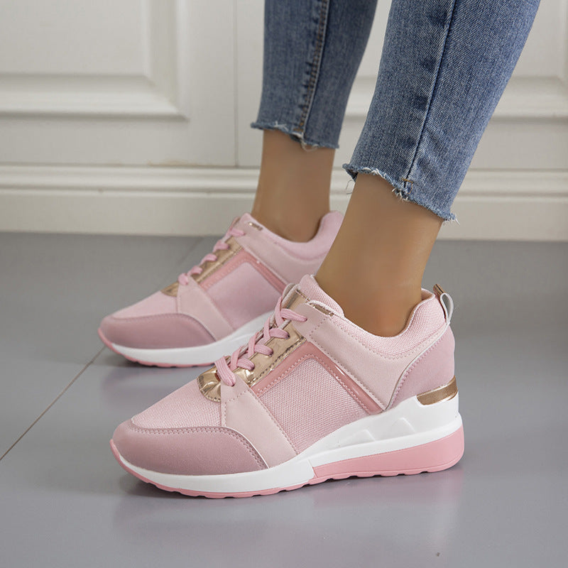 Dame Sporty Sneakers med åndbart overmateriale og fashionable detaljer Stilla