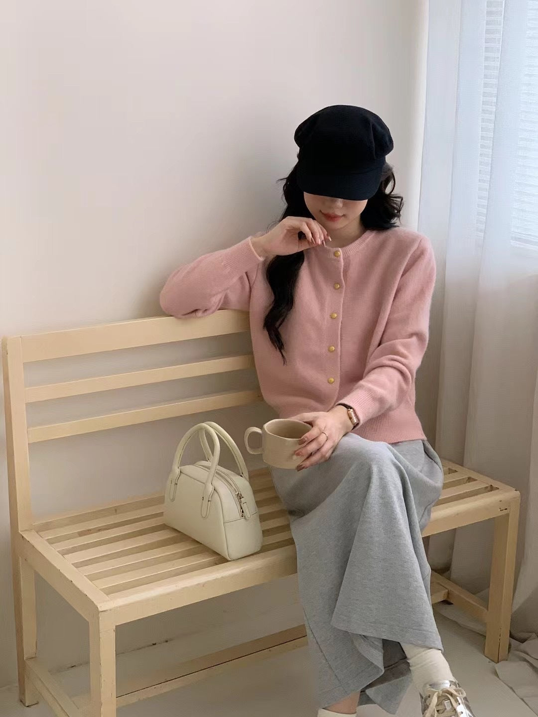 Kvinders cardigan med elegante knapdetaljer og blødt materiale Stilla