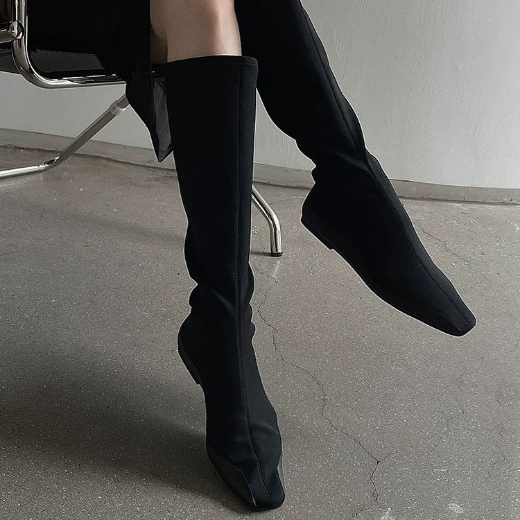 Dame mode støvler lavet af elastisk materiale med moderne design Stilla