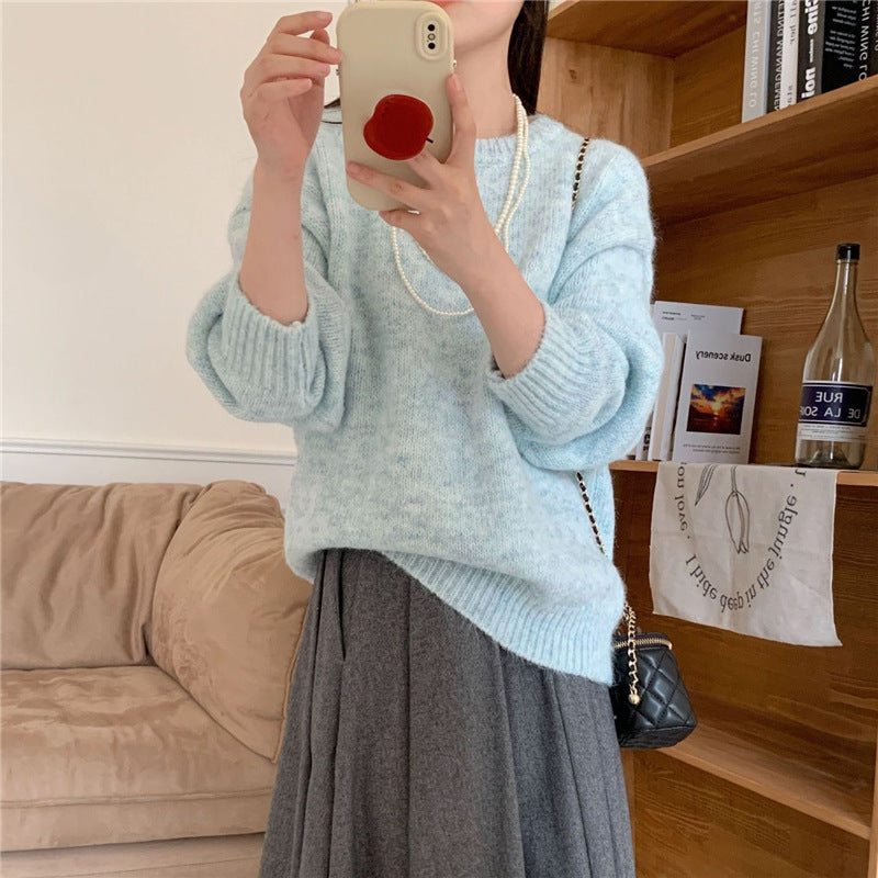 Kvinders fluffy oversized sweater lavet af blødt strik Stilla