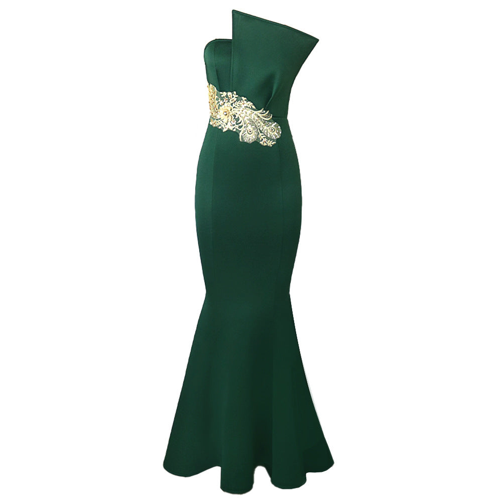 Dame elegant aftenkjole med asymmetrisk design og kunstnerisk broderi Skovae