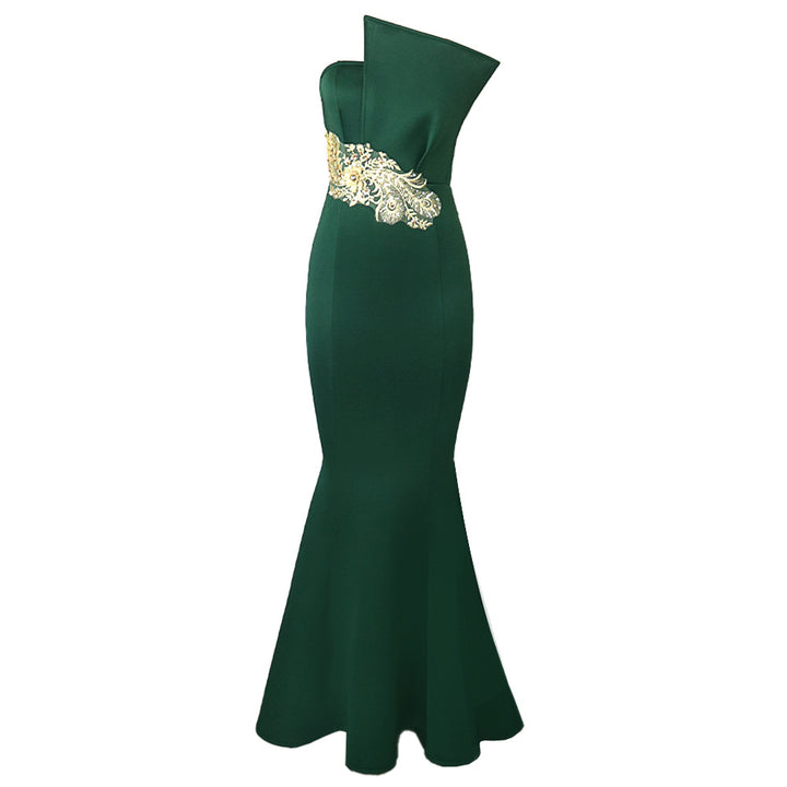 Dame elegant aftenkjole med asymmetrisk design og kunstnerisk broderi Skovae